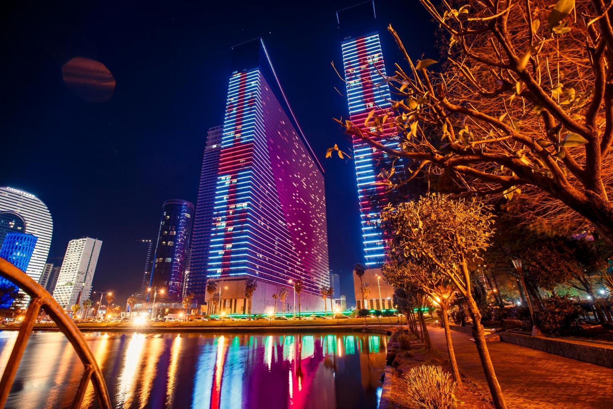 Aparthotel Orbi City Batumi Exterior foto