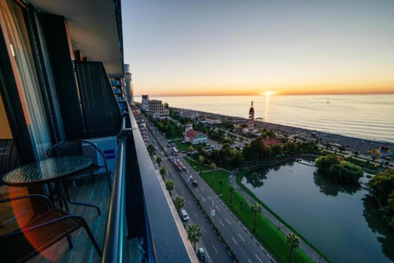 Aparthotel Orbi City Batumi Exterior foto